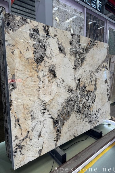 Butterfly Golden Flower Granite slabs