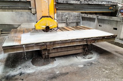 Flat edge Calacatta Cracked White quartz countertops