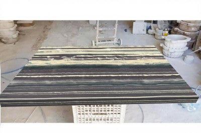 round black Marble bath trays
